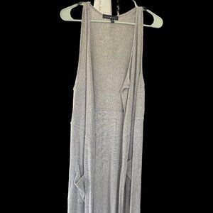 Comfy gray Vest with Pockets